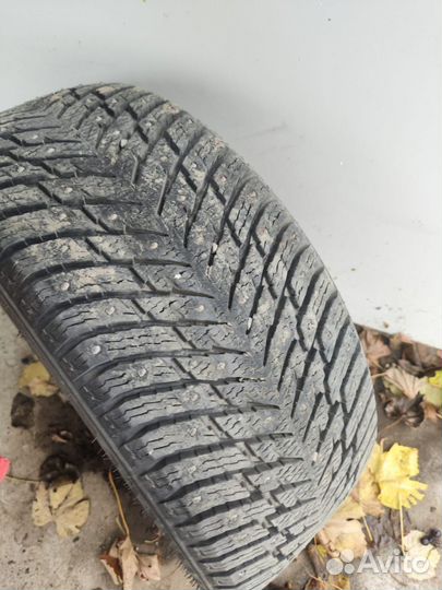 Nokian Tyres Hakkapeliitta 10p 235/45 R18 98T