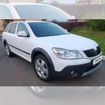 Skoda Octavia Scout 1.8 MT, 2011, 270 000 км, с пробегом, цена 900 000 руб.