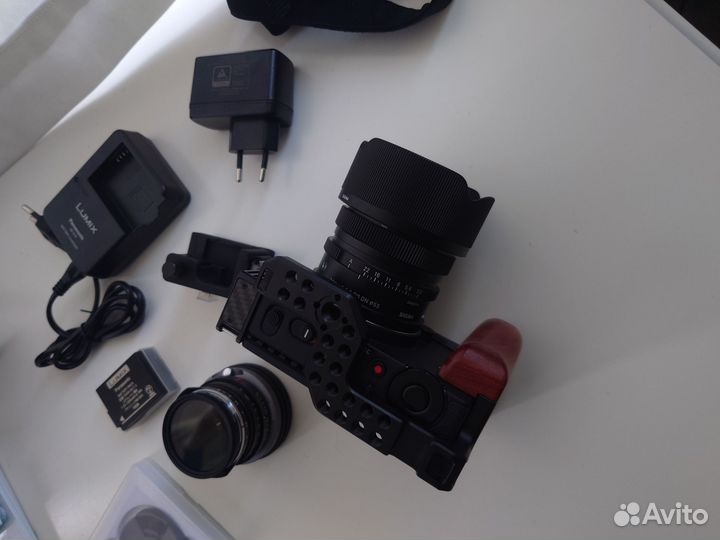 Sigma fp, sigma dg dn 24, voigtlander classic 40