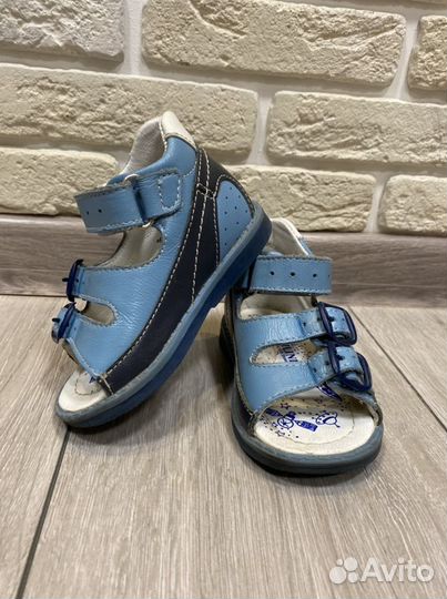 Сандали на мальчика