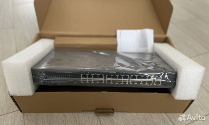 Неуправляемый PoE коммутатор