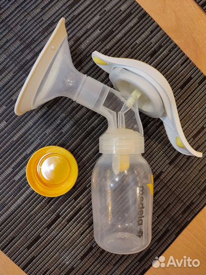 Молокоотсос medela ручной