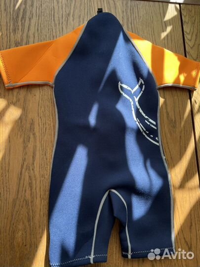 Гидрокостюм детский из неопрена 104 см новый
