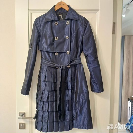 Плащ женский утепленный 42