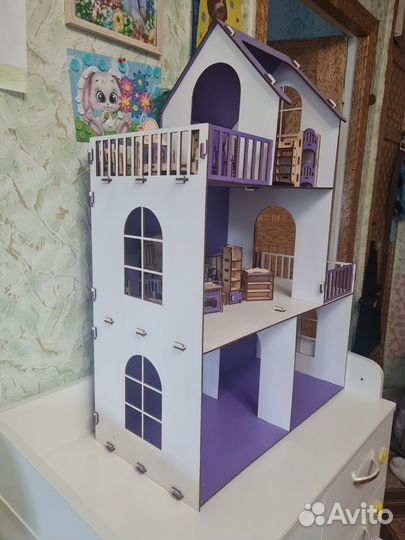 Домик кукольный с мебелью