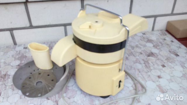 Кухонный комбайн электрический СССР