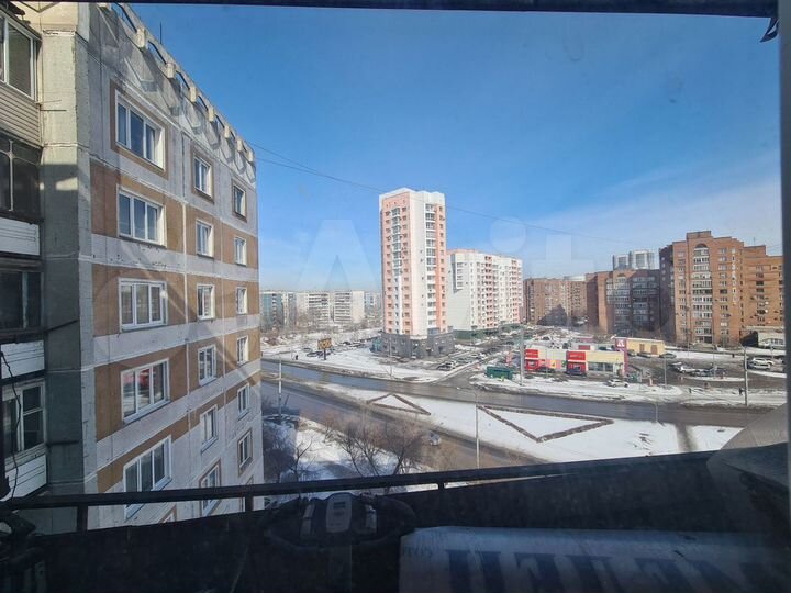 2-к. квартира, 52 м², 8/9 эт.