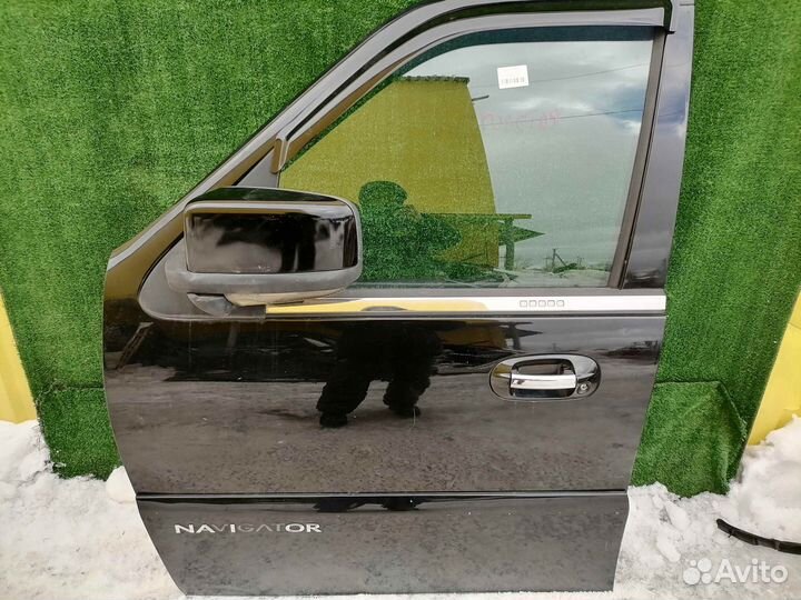 Дверь передняя левая Lincoln Navigator