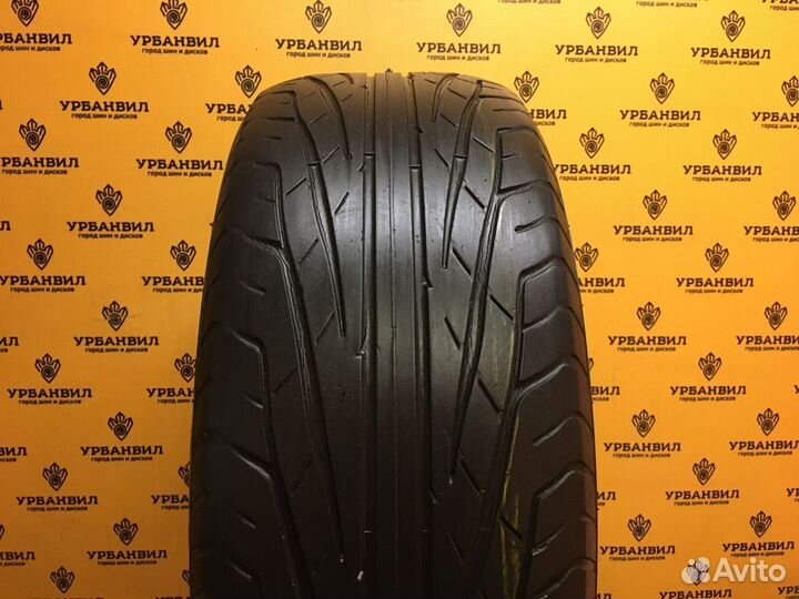 GT Radial Champiro HPX 215/55 R17 94W