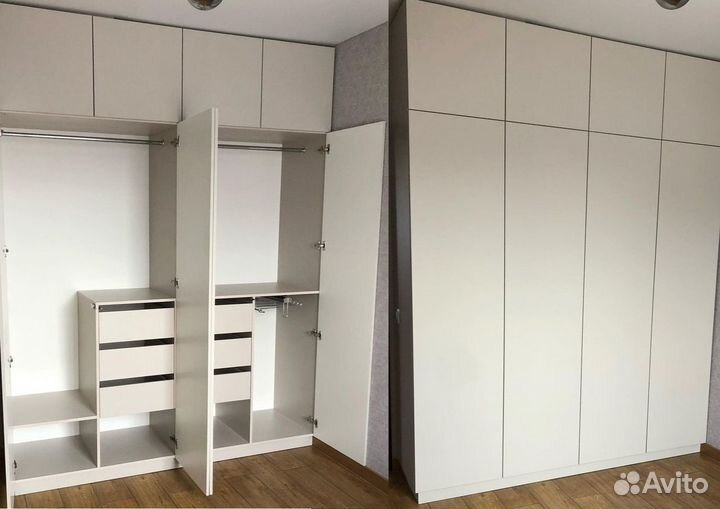 Шкаф распашной