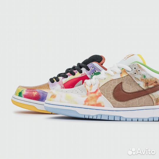 Nike Dunk Low Street Hawker
