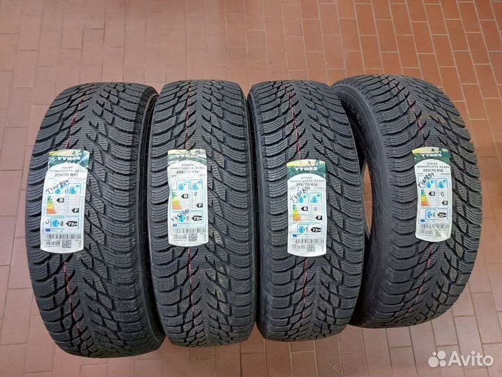 Nokian Tyres Hakkapeliitta R3 SUV 255/70 R18 116V