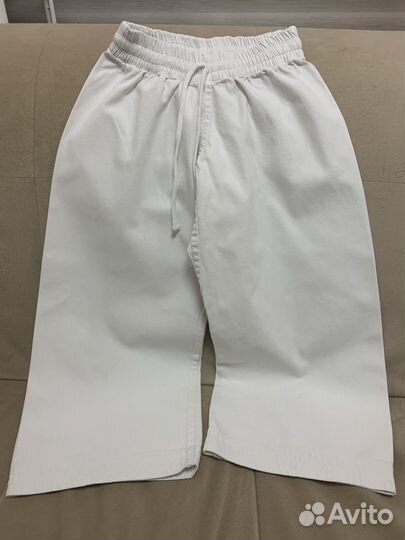 Кимоно и перчатки для карате детские на 7 лет