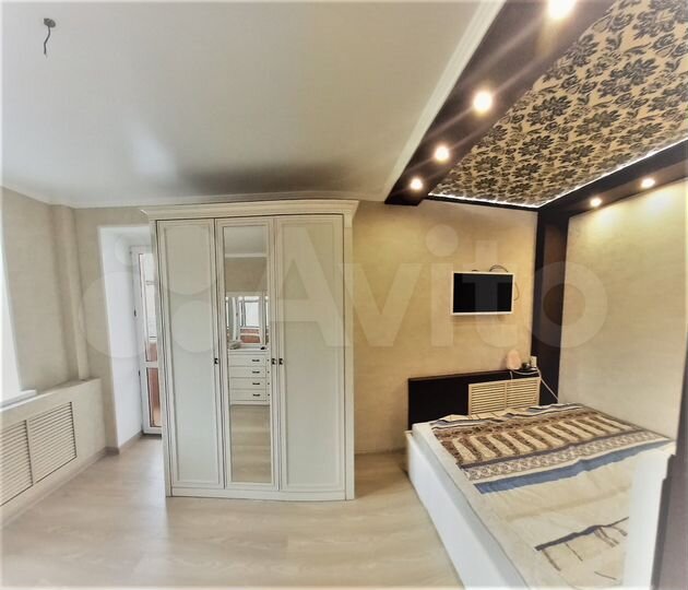 3-к. квартира, 90 м², 4/10 эт.