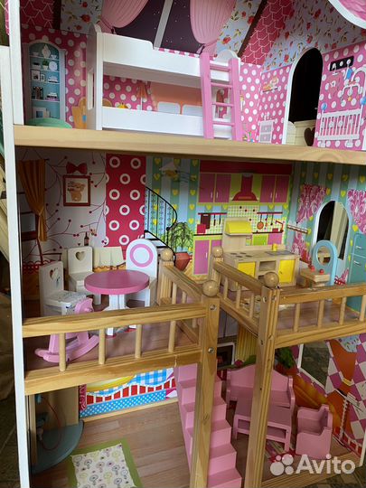 Домик кукольный