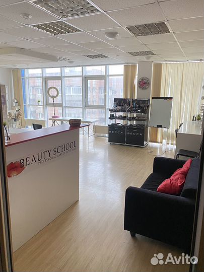 Продается бьюти-студия в центре города