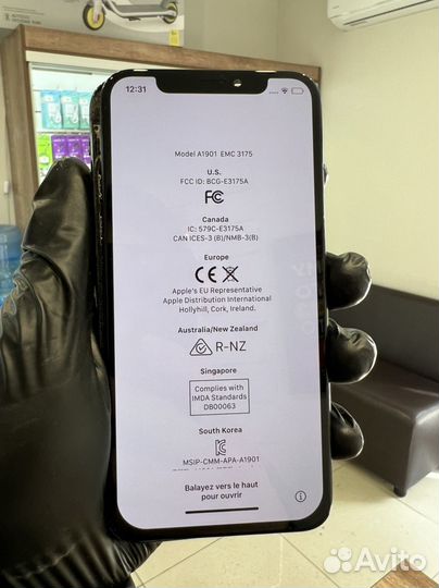 Дисплей iPhone X