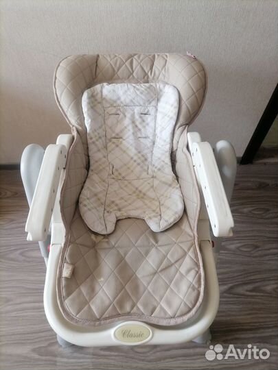 Стульчик для кормления happy baby classic