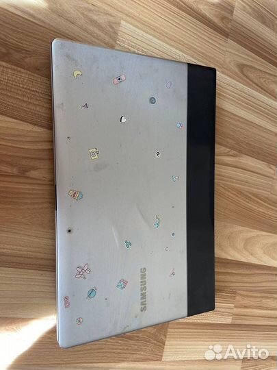 Samsung NP300E7Z-SO2