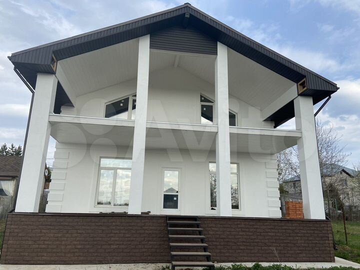 Коттедж 223,6 м² на участке 5,7 сот.