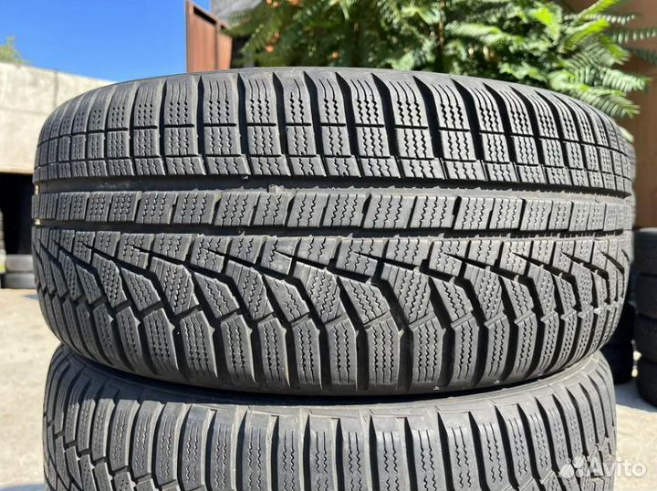 Hankook Winter I'Cept Evo2 W320 215/50 R17 110S