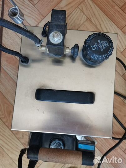 Утюг с парогенератором lelit