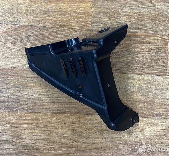 Экран Ваз-2190 FL щитка нижний передний правый