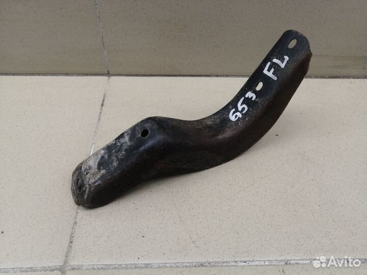 Кронштейн (сопут. товар) LX 570 2007