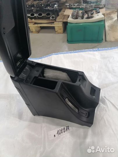 Подлокотник Great Wall H2 2005-2010 GW2.8TC