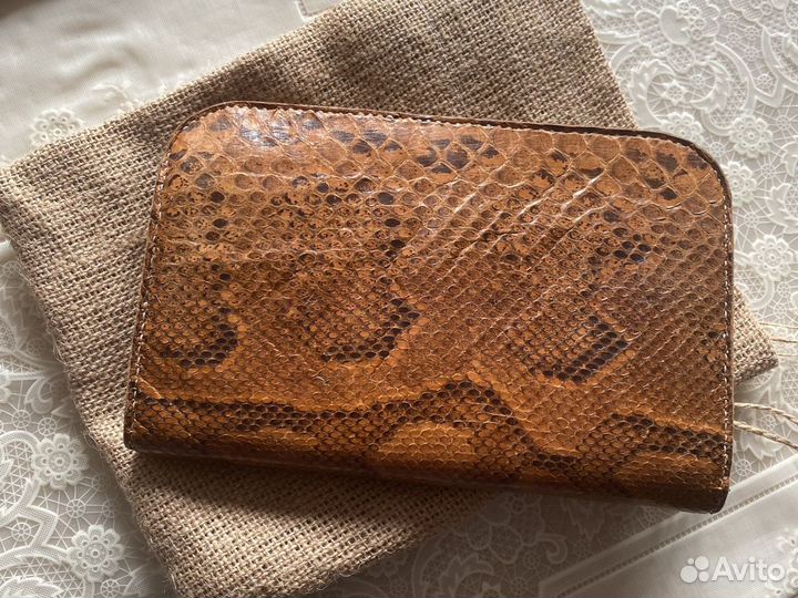 Кошелек из кожи питона