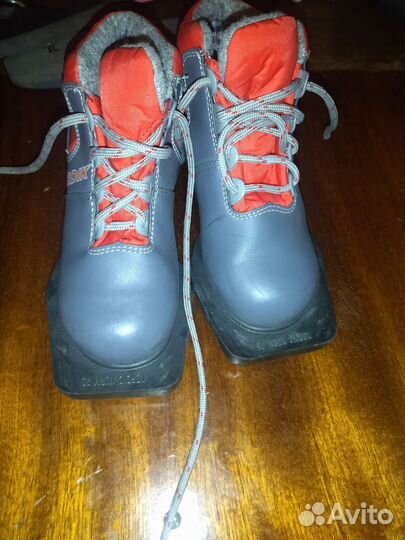 Ботинки лыжные детские. Размер30