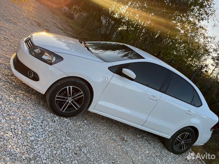 Volkswagen Polo 1.6 AT, 2011, 210 000 км