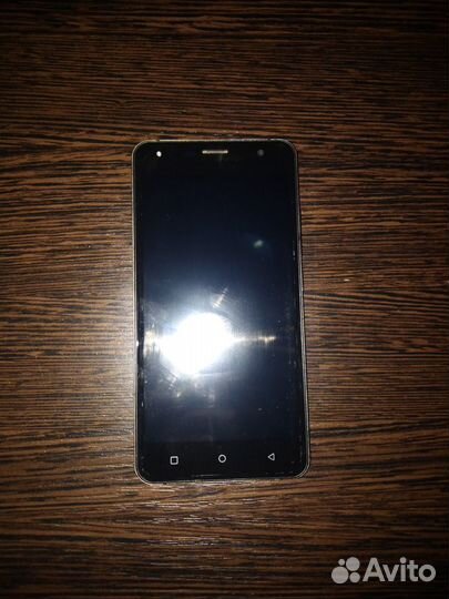 Телефон Prestigio