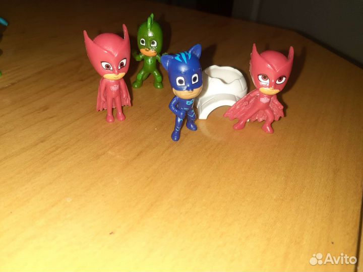 Киндеры коллекция лошадка хасбро