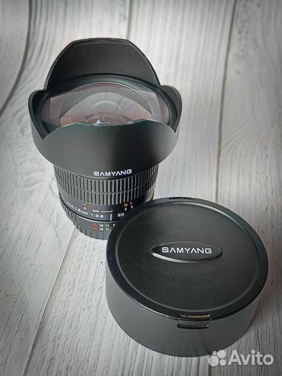 Объектив Samyang ае 14mm f/2.8 ED AS IF UMC Nikon