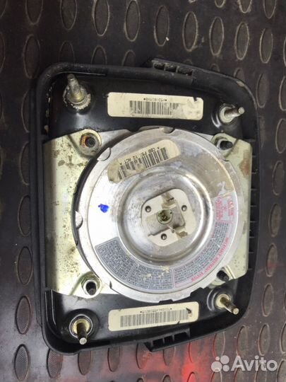 Jeep Grand Cherokee Подушка безопасности в рулевое