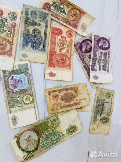 Монеты и купюры