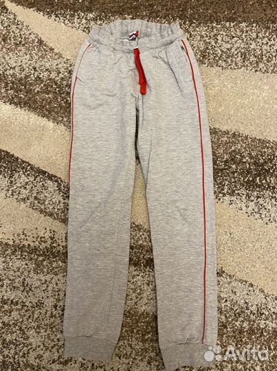 Спортивный костюм 140 размера