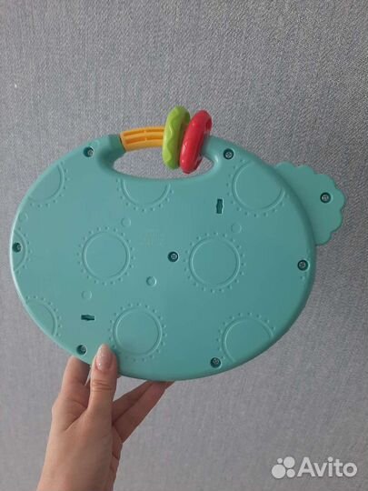 Развивающая игрушка бизиборд