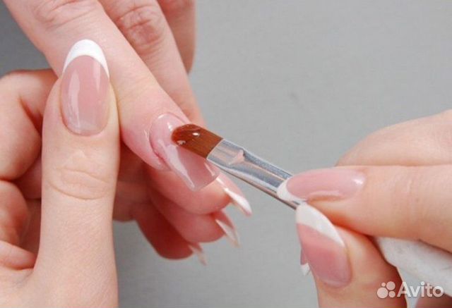 Мастер маникюра и педикюра