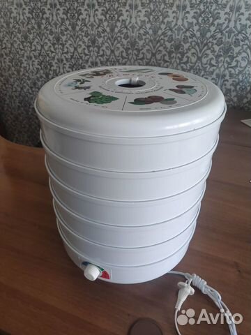 Сушилка для овощей и фруктов Ветерок на 5 поддонов