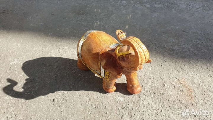 Статуэтка слон