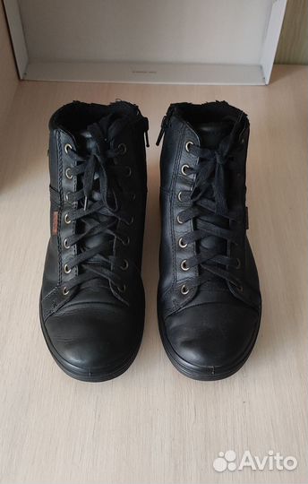 Ботинки ecco кожаные р. 37 для мальчика