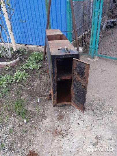 Ящик для инструмента металлический