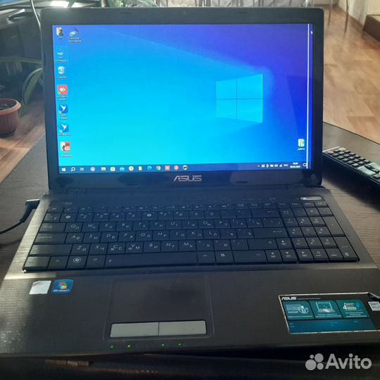 Ноутбук asus