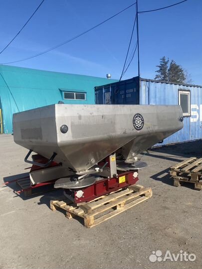 Разбрасыватель удобрений Unia MX-1000, 2023