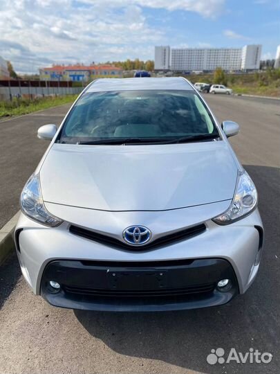 Toyota Prius Alpha 1.8 AT, 2016, 107 000 км