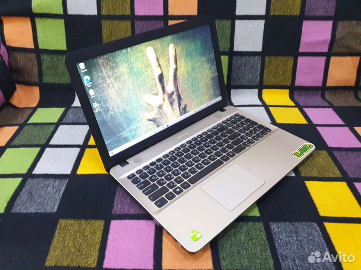 Ноутбук asus X541UJ i3 6-e поколение