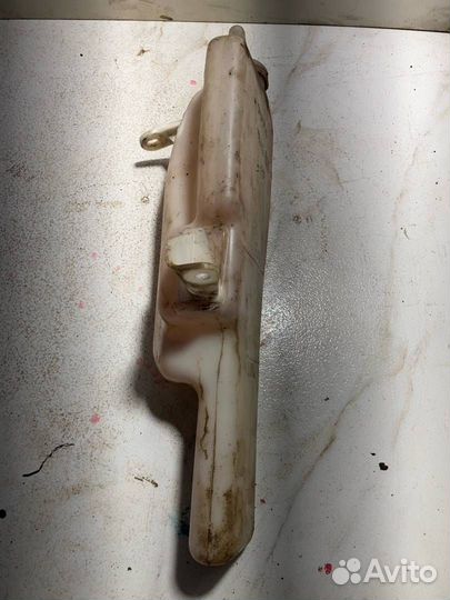 Бачок расширительный Mitsubishi Carisma рест. 2001