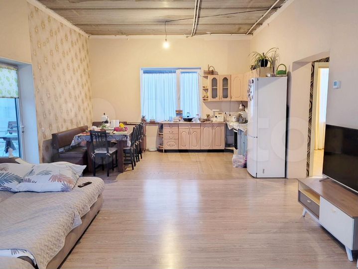 Дом 166,3 м² на участке 16 сот.